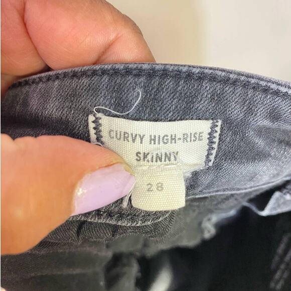 Madewell Raw hem Distressed Curvy High Rise Skinny 28 Jeans - Picture 4 of 7